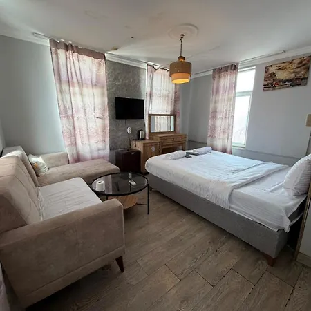 Hotel Taksim Promuese Otels