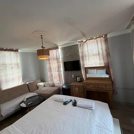 Hotel Taksim Promuese Otels 2*