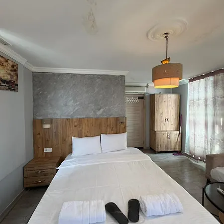 Hotel Taksim Promuese Otels 2*