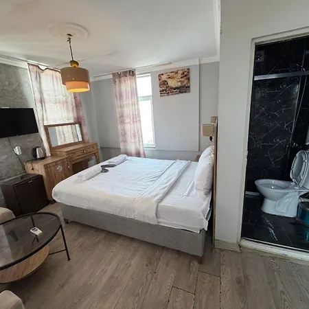 Taksim Promuese Otels 2*