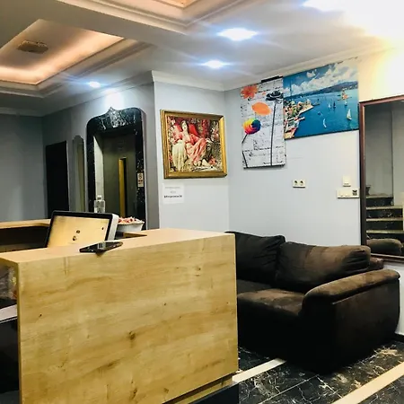 Hotel Taksim Promuese Otels 2*
