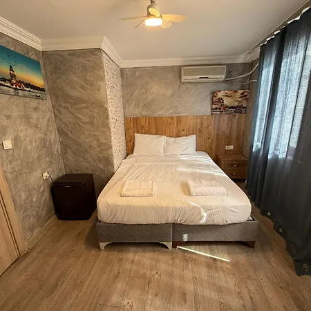 Hotel Taksim Promuese Otels 2*